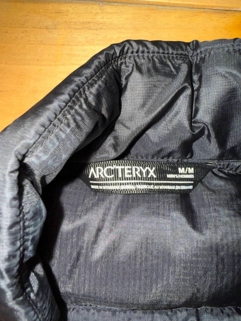 Arc'teryx Cerium LT Down Jacket | Men's Medium | Black - Picture 4 of 4